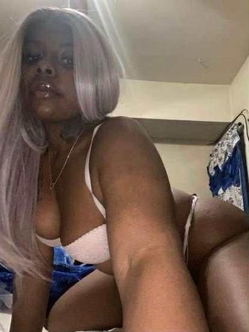 Ruby, 23  female escort, Bronx