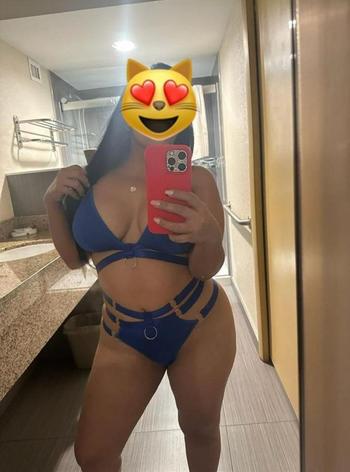 adriana, 29  female escort, Bronx