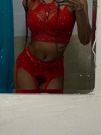 Meme, 20  female escort, Bronx
