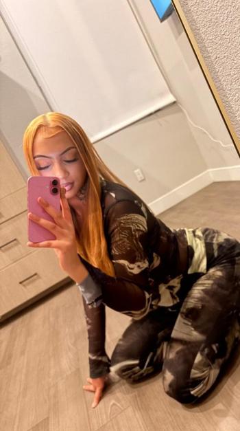 Nini, 24  female escort, Bronx